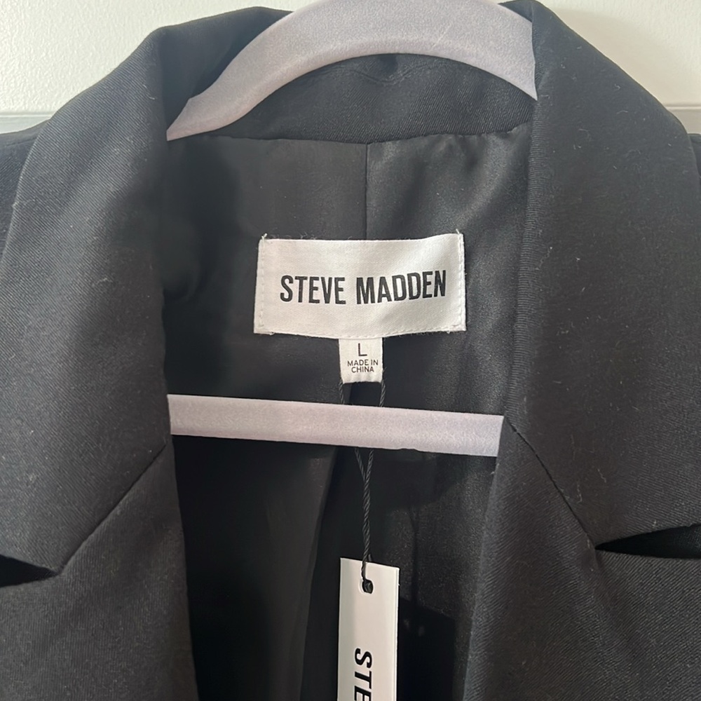 Crop black blazer - Picture 2 of 3